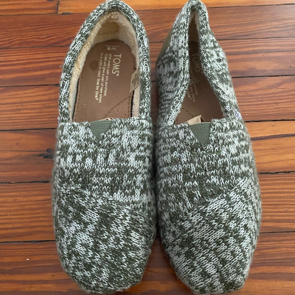 Green wool Toms